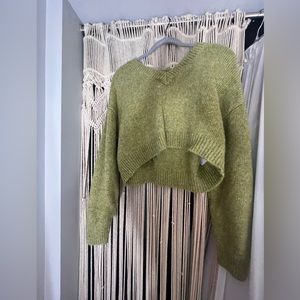 Green cropped knitted sweater